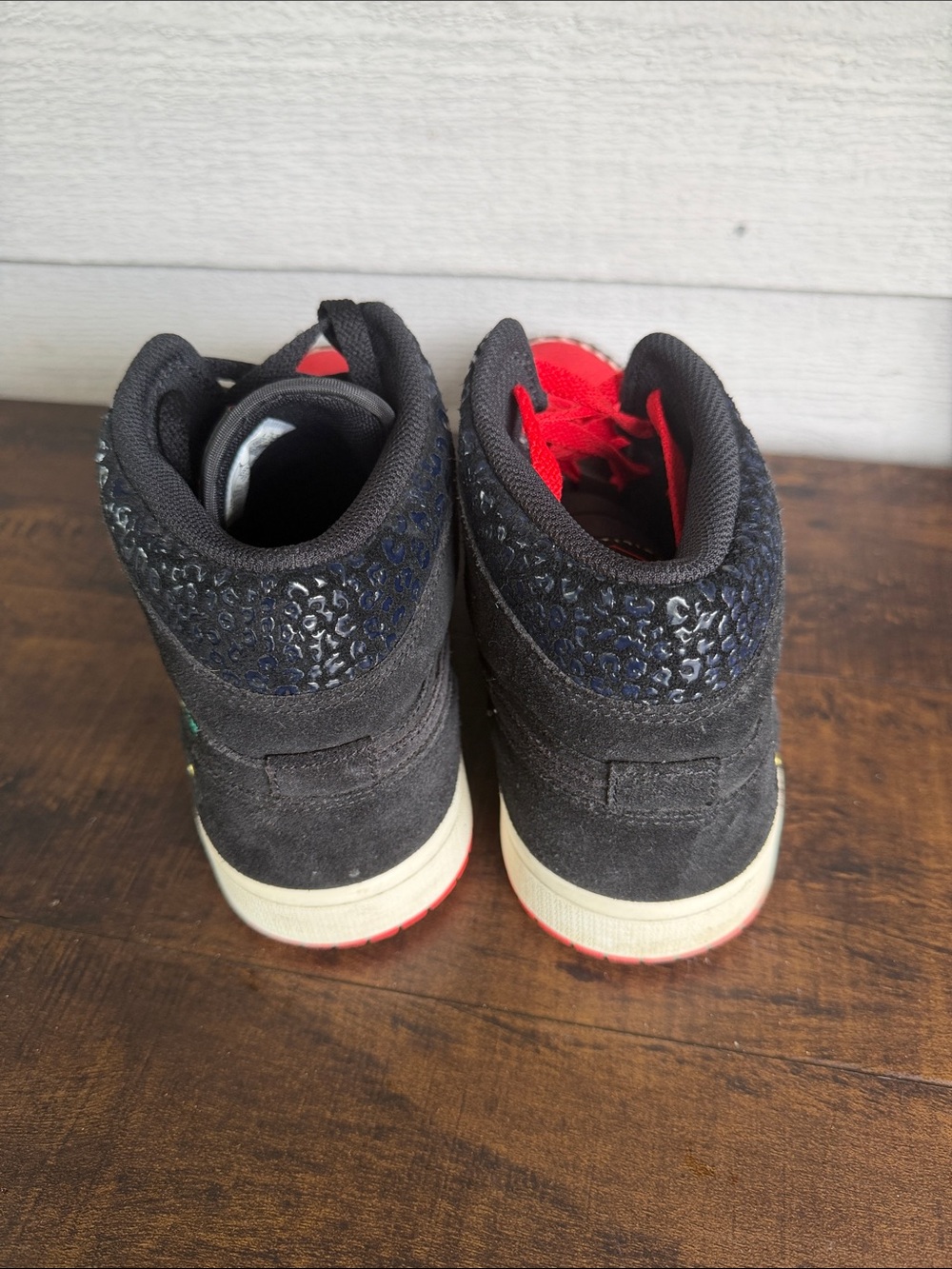 Nike Air Jordan 1 Mid “Siempre” Familia Sneakers - Picture 4 of 7